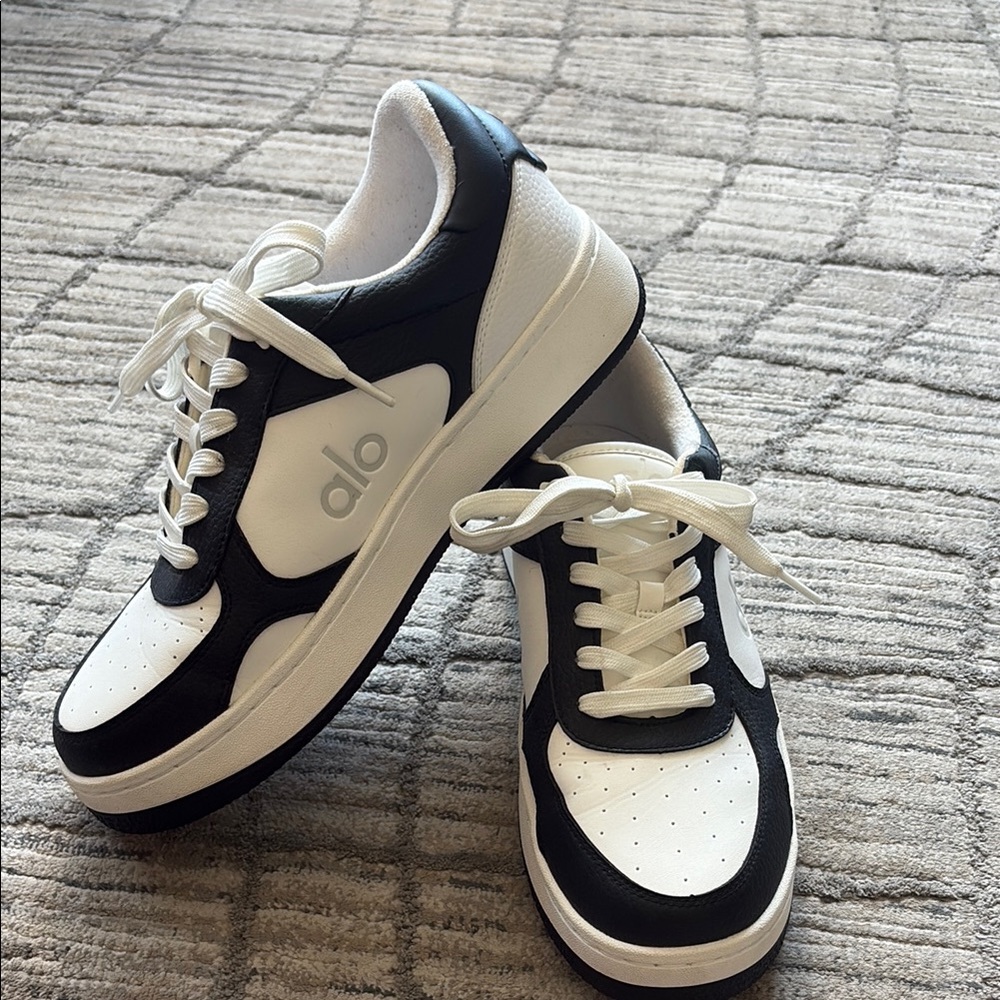 ALO Yoga Recovery Mode Black & White Sneakers